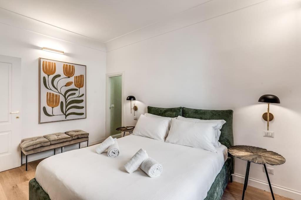 3 Bedroom Via Genova Monti Area