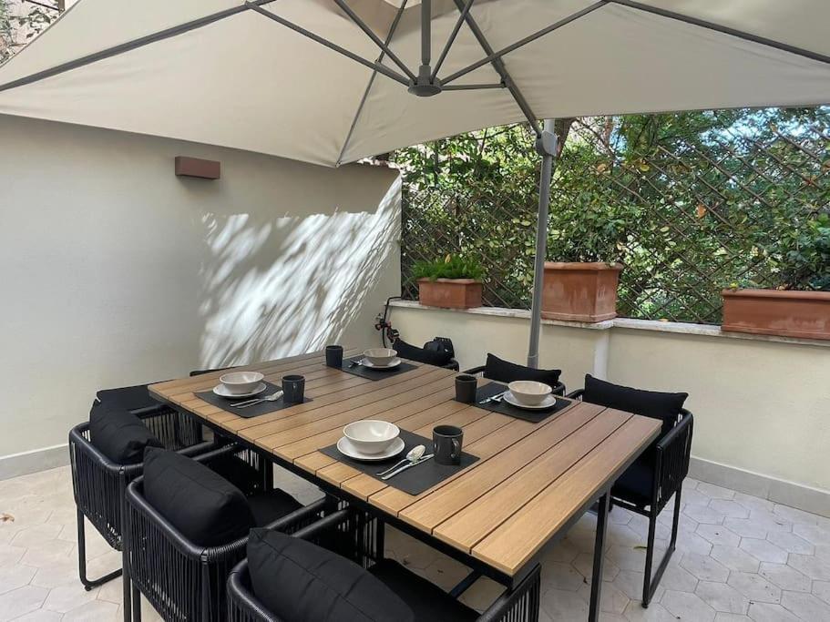 3 Bedroom Via Genova Monti Area *