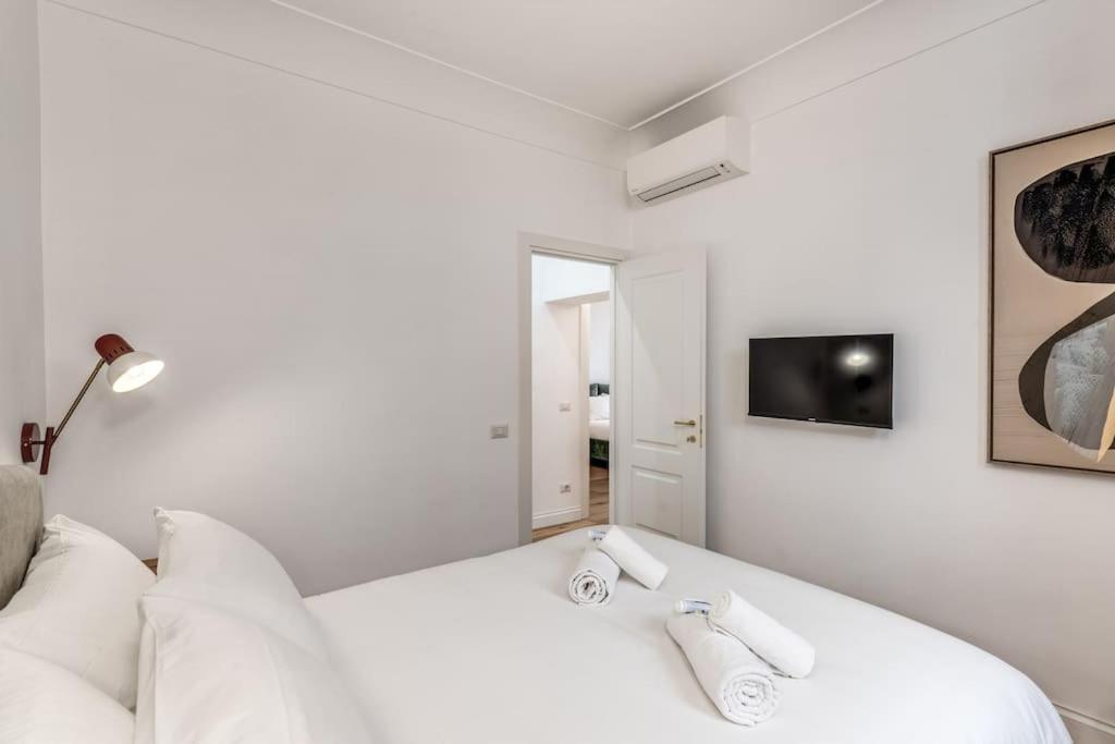 3 Bedroom Via Genova Monti Area Rom