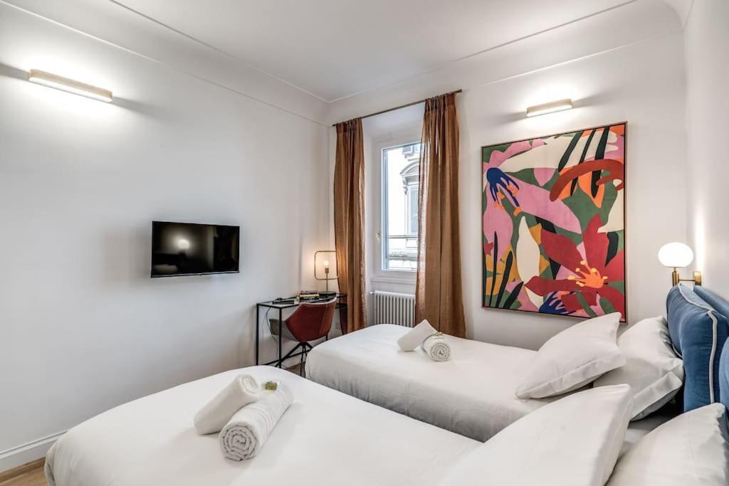 Apartment 3 Bedroom Via Genova Monti Area