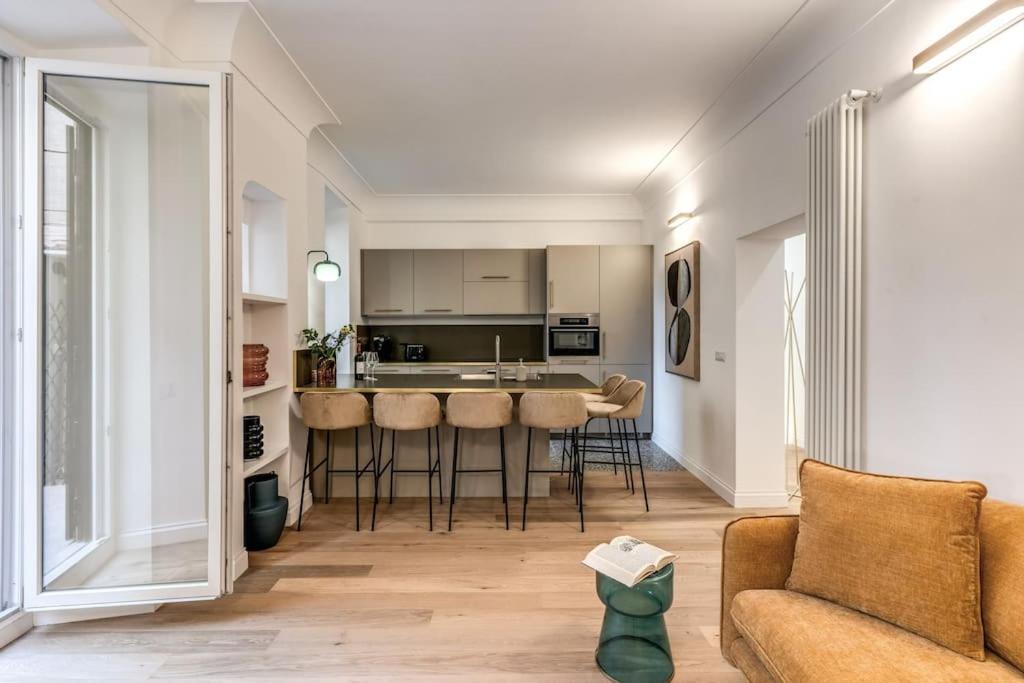 3 Bedroom Via Genova Monti Area Rom
