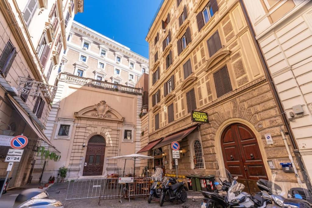3 Bedroom Via Genova Monti Area *